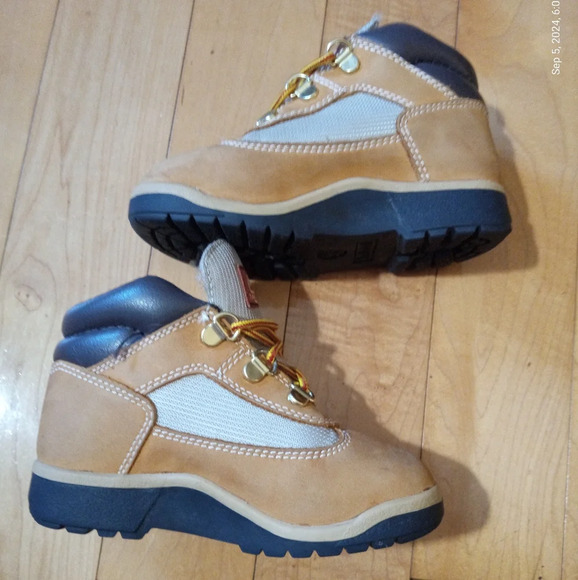 Timberland carpenter boots infant size 11 - Picture 4 of 5